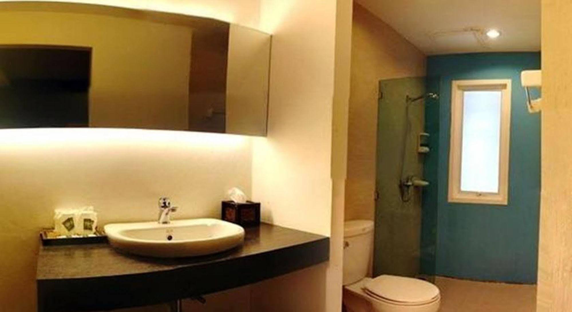 Nantra De Comfort Bangkok Ngoại thất bức ảnh